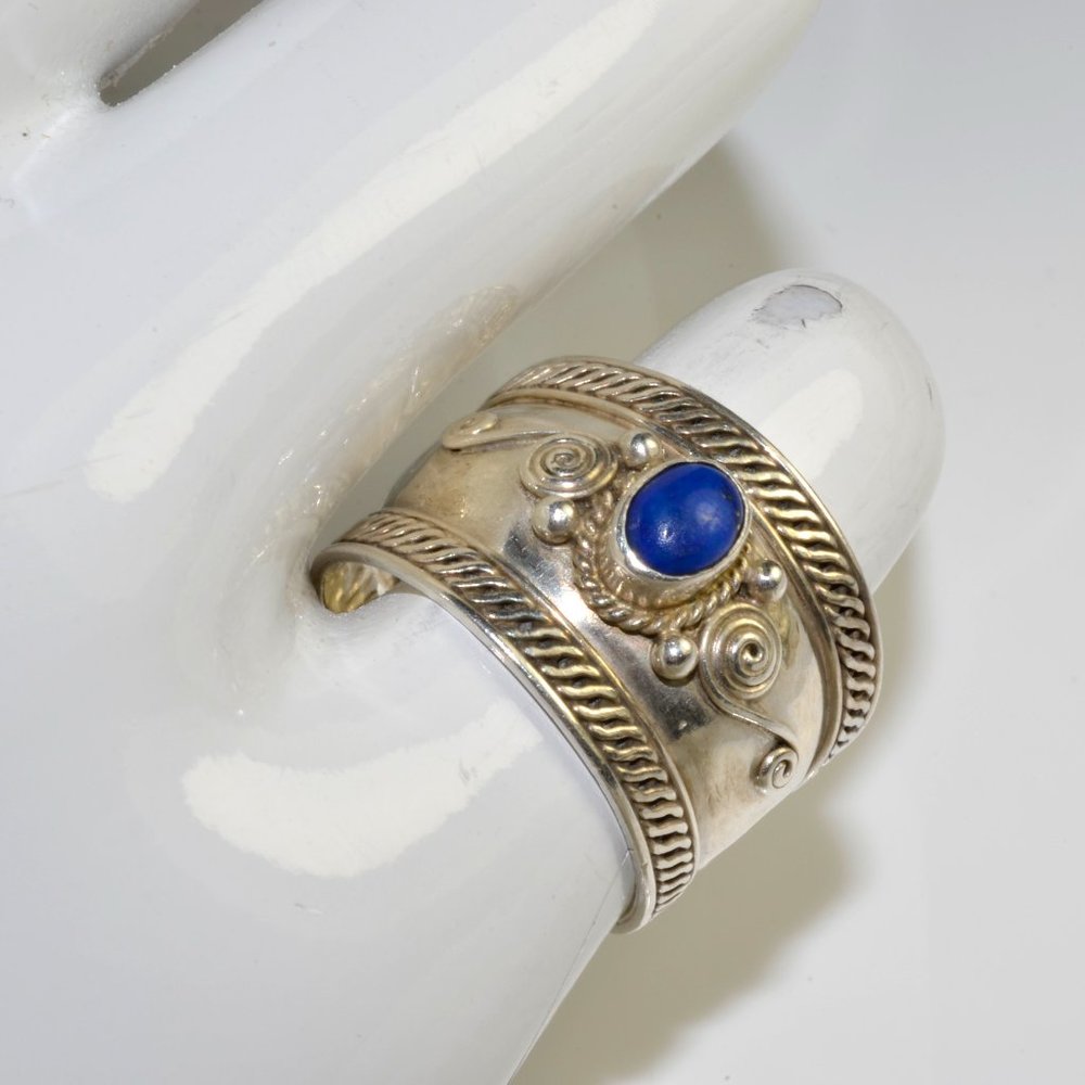 Vintage Lapis Ring in Sterling Silver